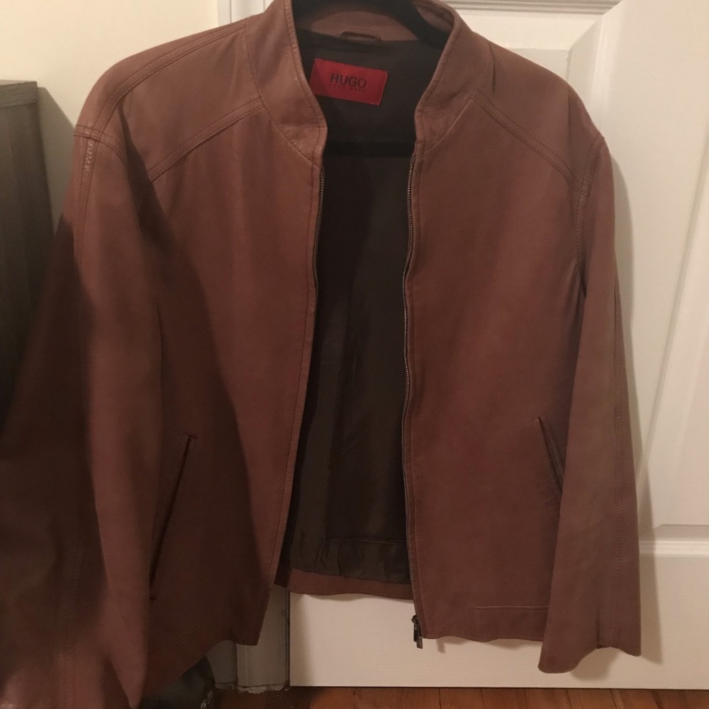 Hugo Boss size 40 short